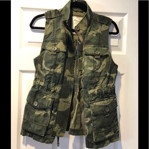 A&F Camo utility vest - Medium